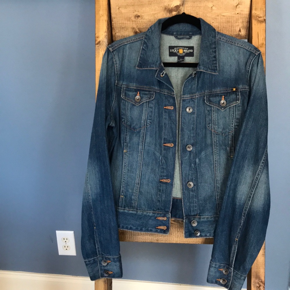 Women’s jean Medium Denim Jacket